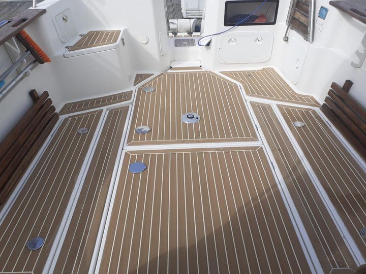 Arvor 280as pvc synthetic teak deck