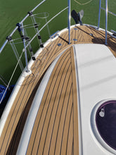 Load image into Gallery viewer, Bavaria 27 Sport. powerboats pvc synthetic teak deck services
