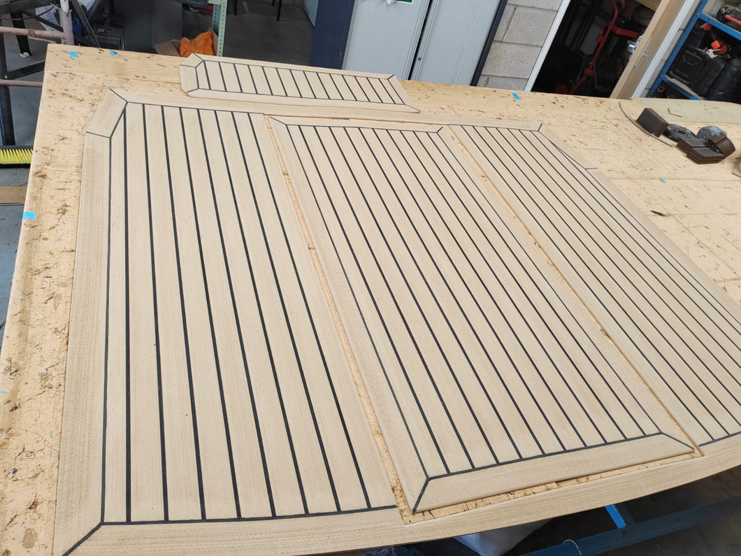 Sunseeker Mustang pvc synthetic teak deck